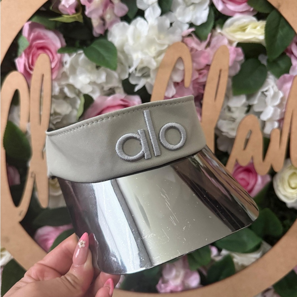 ALO Yoga Metallic Silver Visor with Greenish gray Band